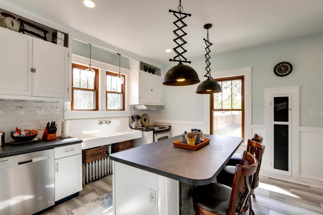 Pacific Missouri Retreat With Deck, Grill And Shuffleboard!ヴィラ エクステリア 写真